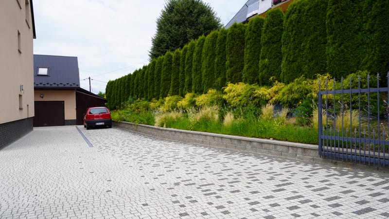 Prywatny parking przy domu